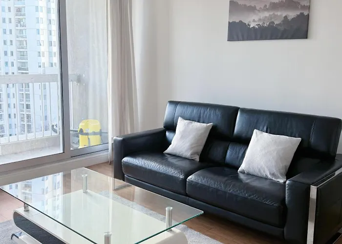 Superb Modern And Spacious Apartment Mathis